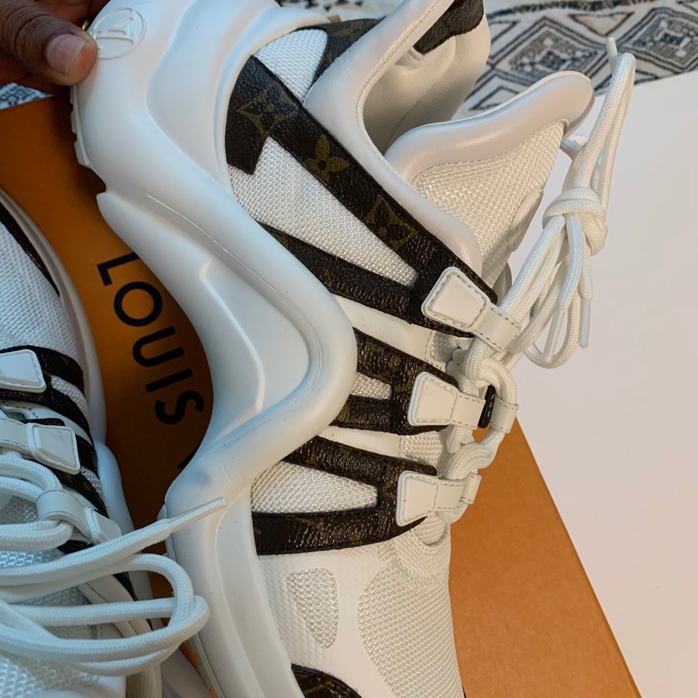 Only worn two times Europe size - Picture 2 of 7